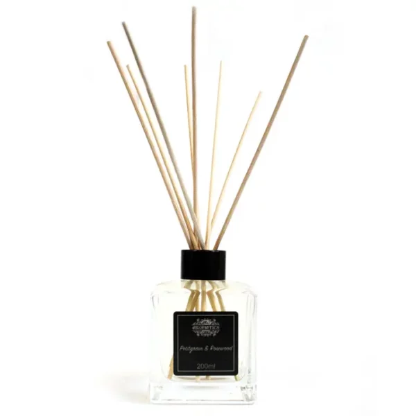 Reed Diffusers with Natural Essential Oils